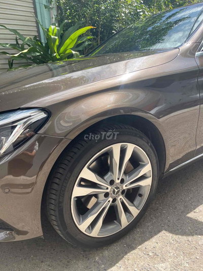 Mercedes-Benz C250 Exclusive 2017 Nâu