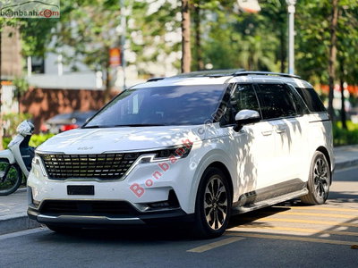 Xe Kia Carnival Signature 2.2D 2023