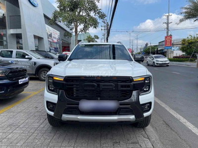 Ford Ranger 2025 Wildtrak 2.0L 4x4 AT lướt 3.500km