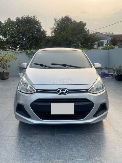 Hyundai i10 Sedan 2015 Bạc