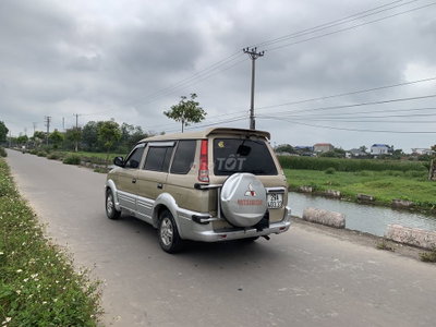 Mitsubishi Jolie Vàng cát