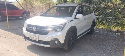 Suzuki XL7 2025 Hybrid Trắng