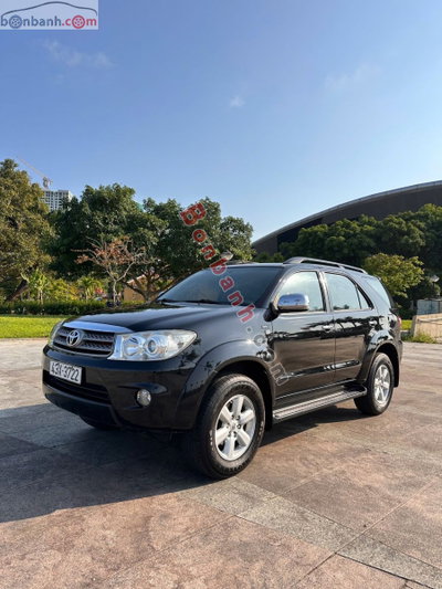 Xe Toyota Fortuner 2.7V 4x4 AT 2010