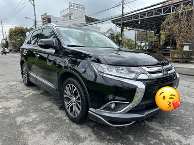 Bán xe Outlander