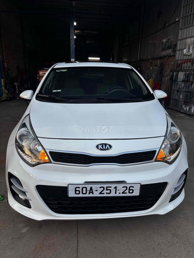 Kia Rio Trắng Số tự động