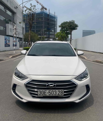 Hyundai Elantra 2017 2.0AT Trắng