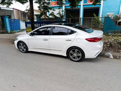 Hyundai Elantra Sport 2018 Trắng