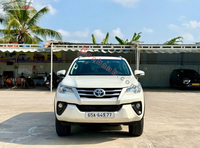 Xe Toyota Fortuner 2.4G 4x2 MT 2017