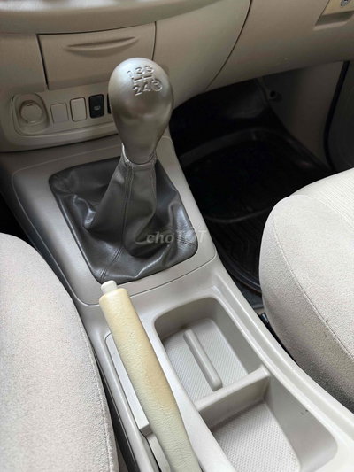 Toyota Innova 2015 Bạc 97000 km
