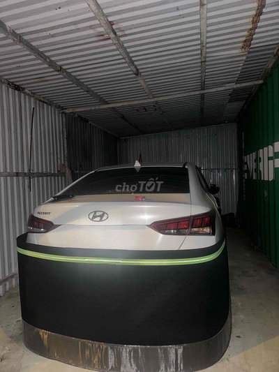 Hyundai Accent Trắng Tự động 43435 km