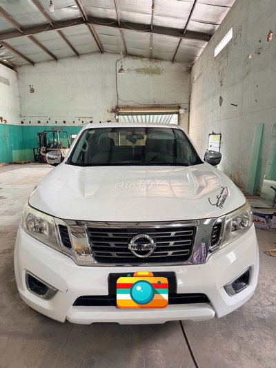 Nissan Navara EL 2017 Trắng