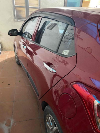 Hyundai Grand i10 Đỏ Số tự động
