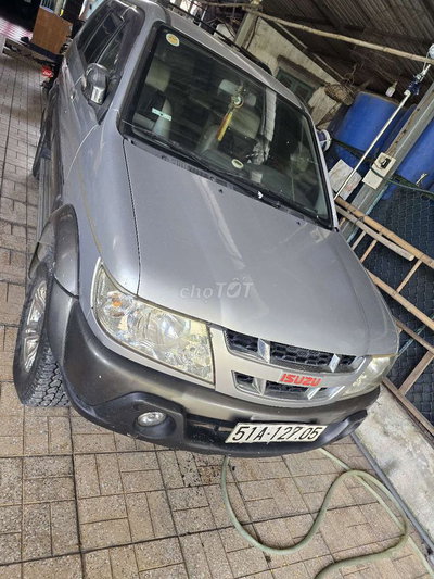 Isuzu Hi Lander 2009 Bạc 125000 km