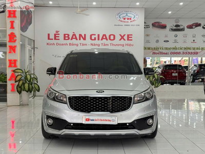 Xe Kia Sedona 2.2L DATH 2018