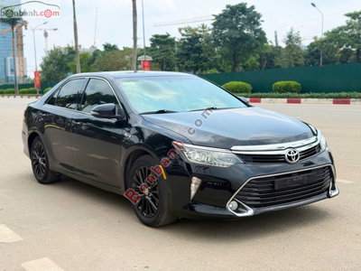 Xe Toyota Camry 2.0E 2019