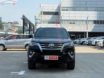 Xe Toyota Fortuner 2.7V 4x2 AT 2018