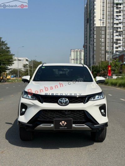 Xe Toyota Fortuner 2.4G 4x2 AT Legender 2020