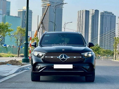 Mercedes GLC300 All New 2023 Đen - 17.000km