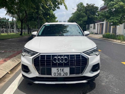 Audi Q3 cuối 2021 - 25000 km