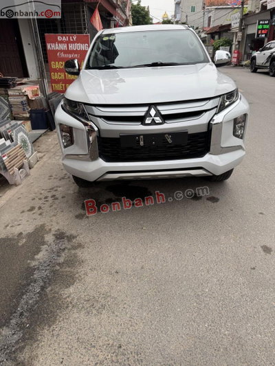 Xe Mitsubishi Triton 4x2 AT 2023