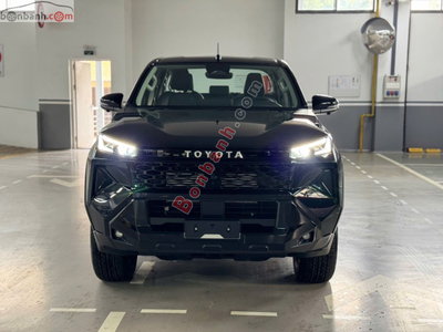 Xe Toyota Hilux Trailhunter 2.8L 4x4 AT 2026