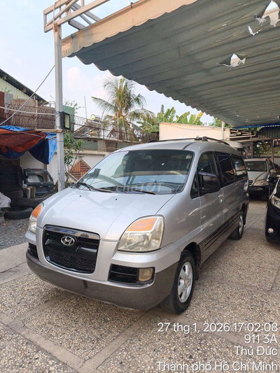 Hyundai Starex 2004 máy dầu, số sàn