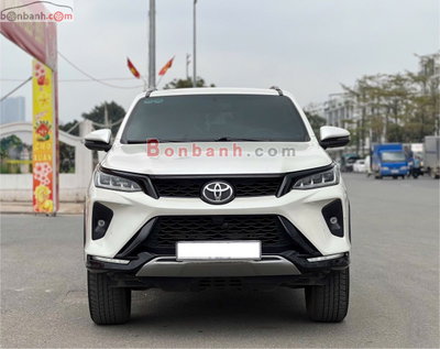 Xe Toyota Fortuner 2.4G 4x2 AT Legender 2020