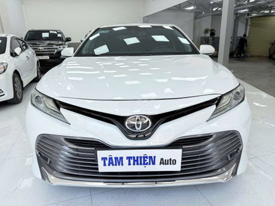 Toyota Camry 2020 2.5Q Trắng