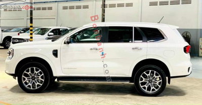 Xe Ford Everest Titanium Plus 2.0L 4x4 AT 2026