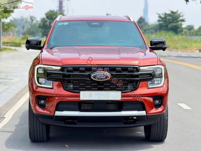 Xe Ford Everest Titanium Plus 2.0L 4x4 AT 2023