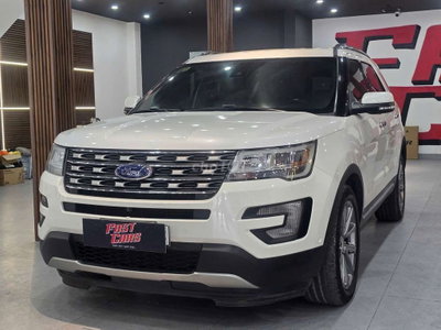 Ford Explorer 2017 Limited 2.3L máy xăng,màu trắng