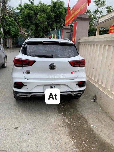 MG ZS Trắng 5 chỗ Tự động