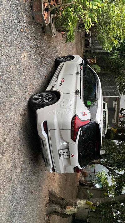 Mitsubishi Xpander Trắng 16835 km