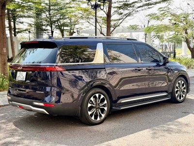 Kia Carnival 2023 Signature 60000 km