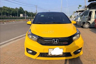 Honda Brio bản RS cao cấp xài kỹ nữ lái chỉ 280tr