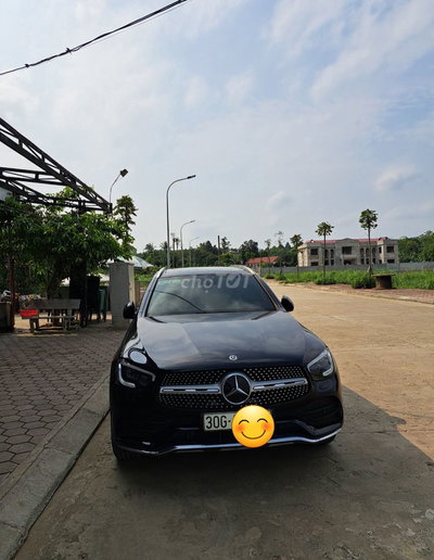 Mercedes-Benz GLC 300 2020 Đen 27000 km