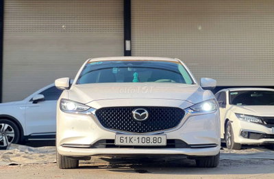 Mazda 6 2022 Premium 2.0 Trắng