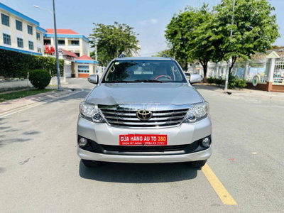 Toyota Fortuner 2012 4x2 AT Bạc 7 chỗ odo 13v