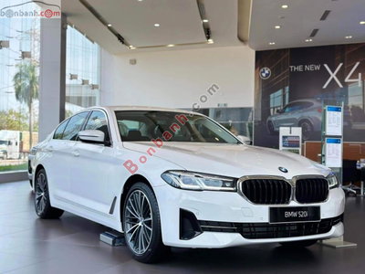Xe BMW 5 Series 520i 2023
