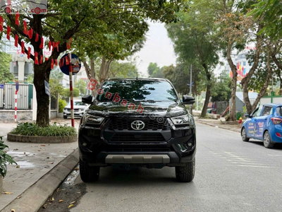 Xe Toyota Hilux 2.4L 4x2 AT 2024