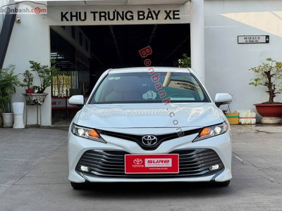 Xe Toyota Camry 2.0G 2021