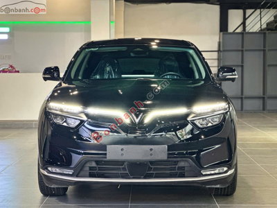 Xe VinFast VF8 Eco AWD 2023