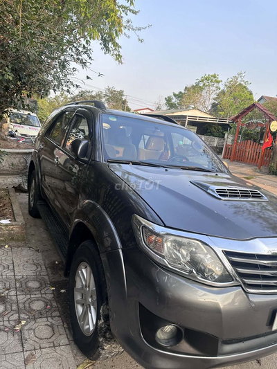 Toyota Fortuner 2014 Xám 160000 km
