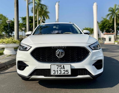 MG ZS 2023 Tiêu chuẩn Trắng