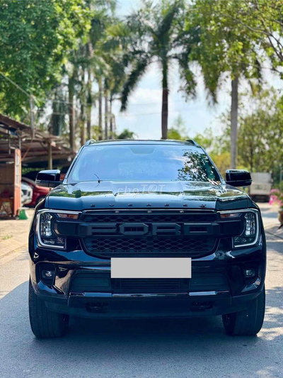Ford Everest Sport 2024 Đen