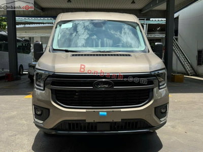 Xe Ford Transit Trend 2026