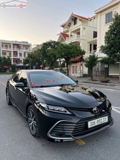 Xe Toyota Camry 2.5Q 2023