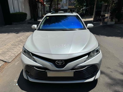 Toyota Camry 2019 2.5Q Trắng Nhập Thái 76.000 km