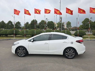KIA Cerato 2016 1.6 Trắng