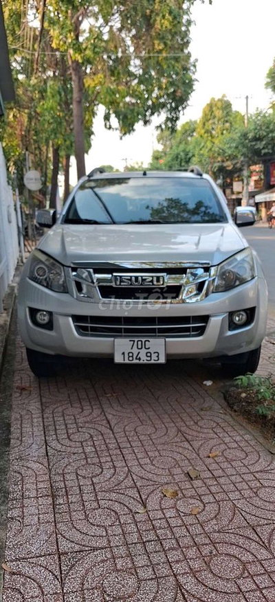 Isuzu Dmax 2015 Bạc